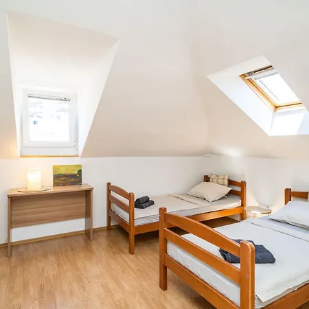 Nina Guest house